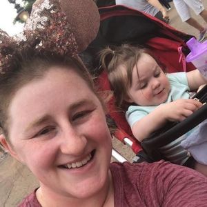 Meet your Posher, Elizabeth